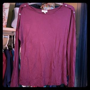 Long sleeve light weight shirt.